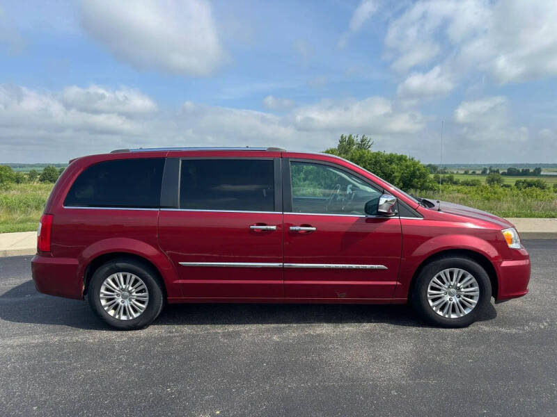 chrysler town & country 2016 2C4RC1JG3GR283333 image chrysler town & country 2016 2C4RC1JG3GR283333 image